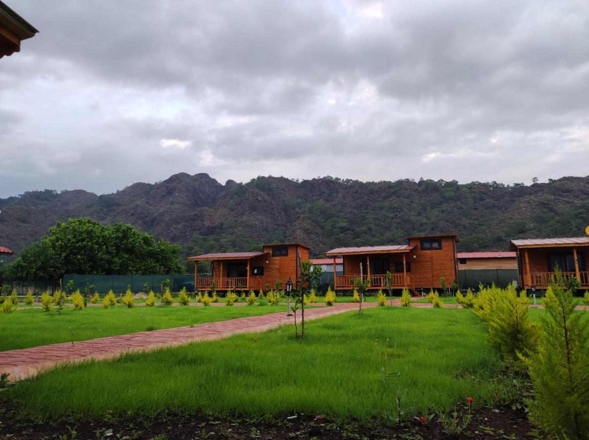 Ugur Pansiyon Bungalows Çıralı Eksteriør bilde