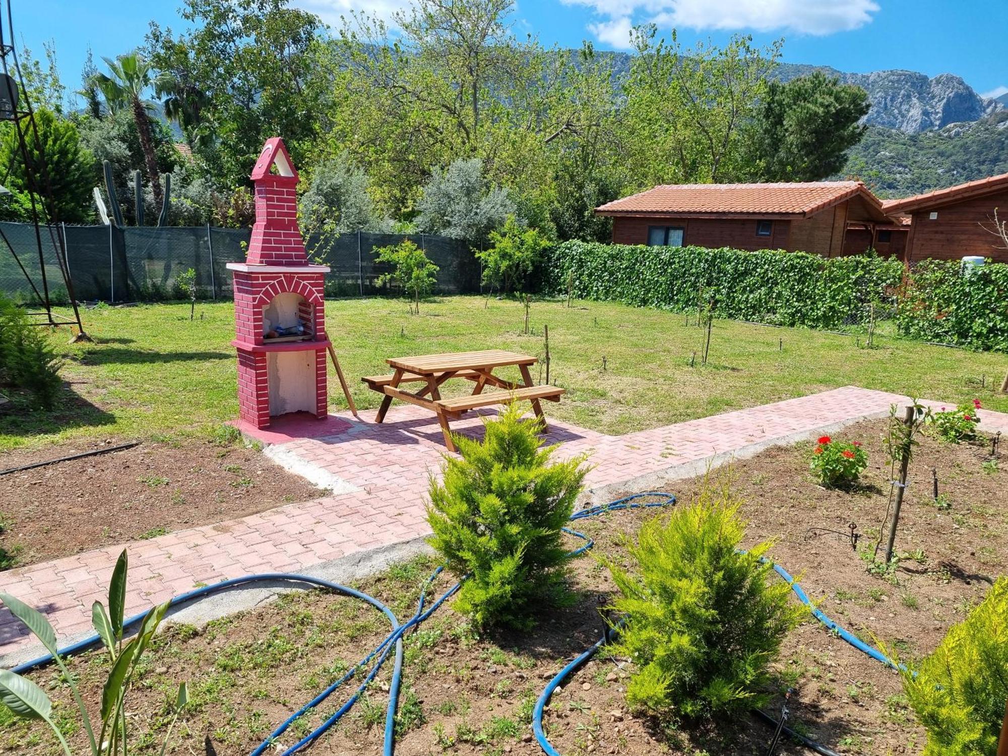 Ugur Pansiyon Bungalows Çıralı Eksteriør bilde