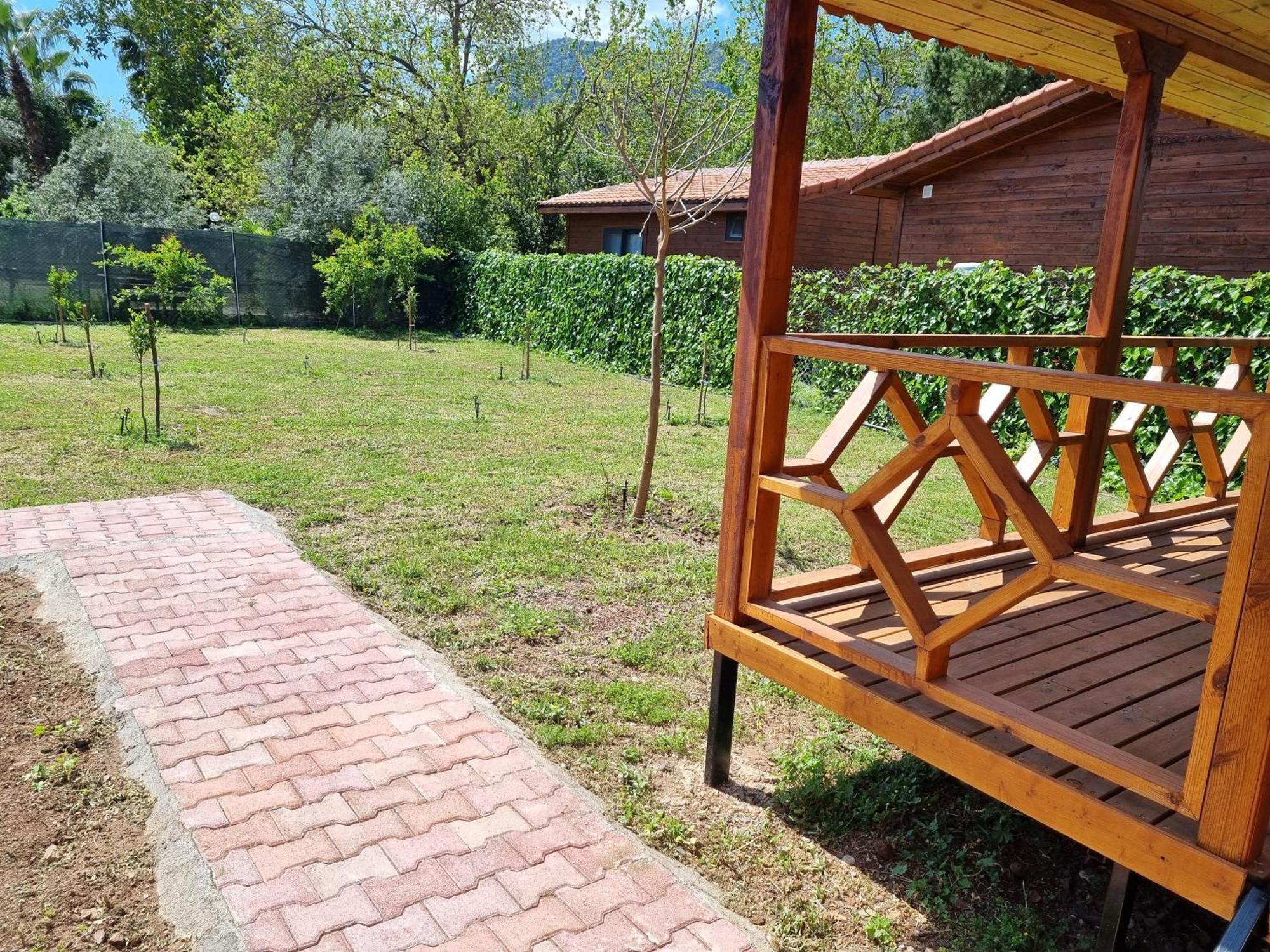 Ugur Pansiyon Bungalows Çıralı Eksteriør bilde