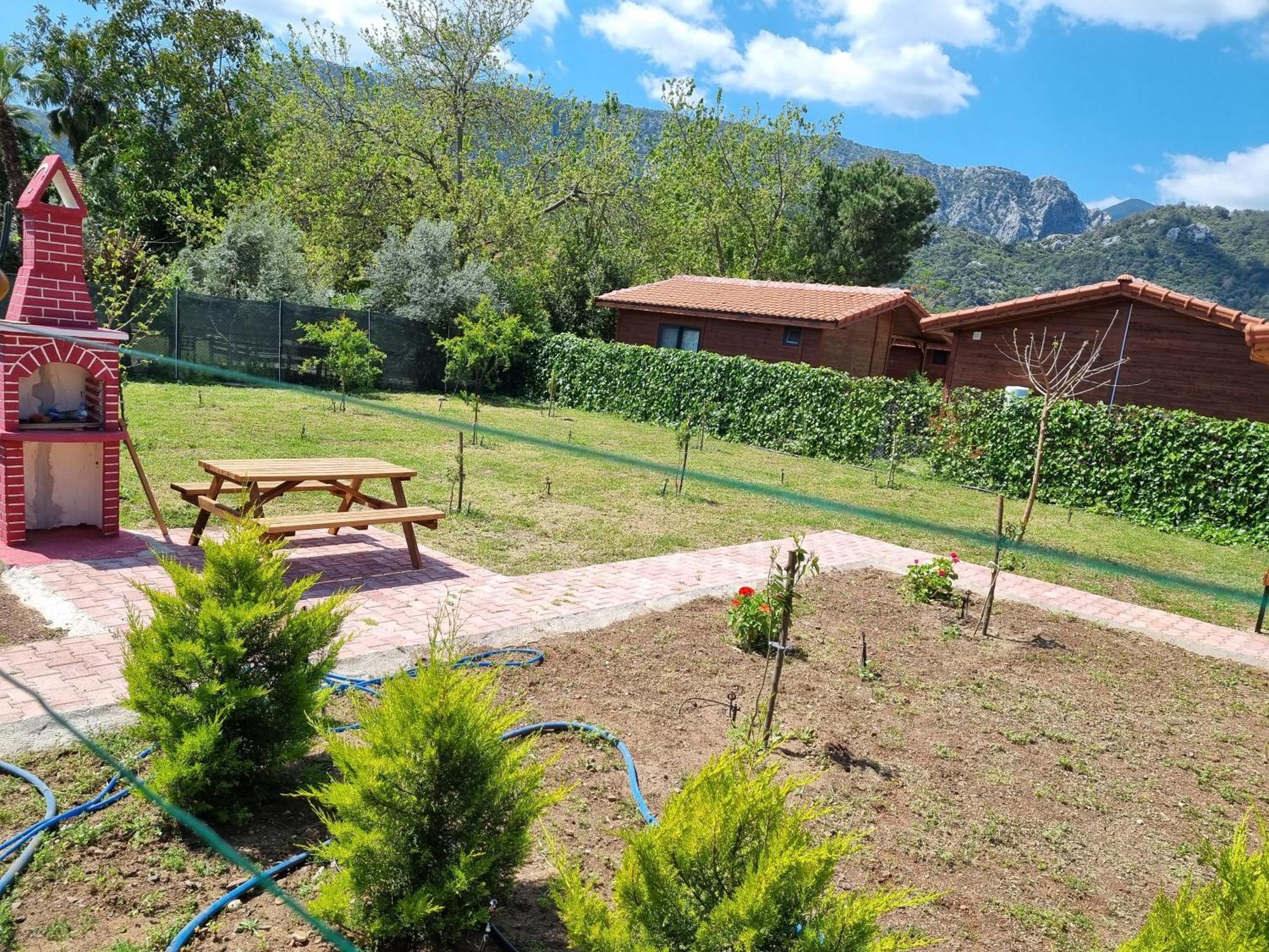Ugur Pansiyon Bungalows Çıralı Eksteriør bilde